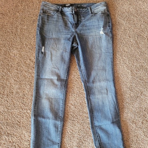 Simply Vera Vera Wang Denim - 📌SOLD📌Mid rise skinny jeans